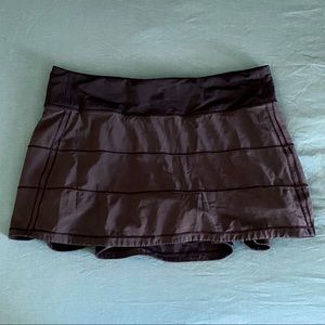 black lululemon pace rival skirt size 8